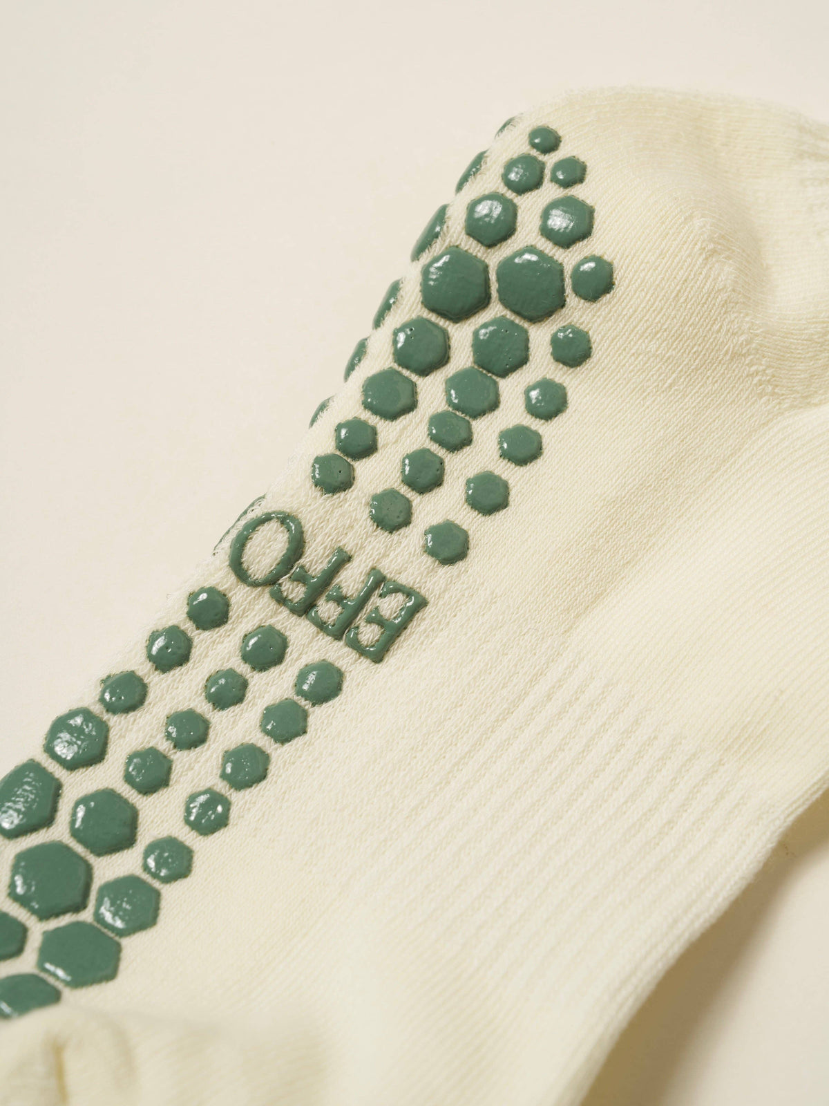 Juniper Cropped Crew Grip Sock - Garland