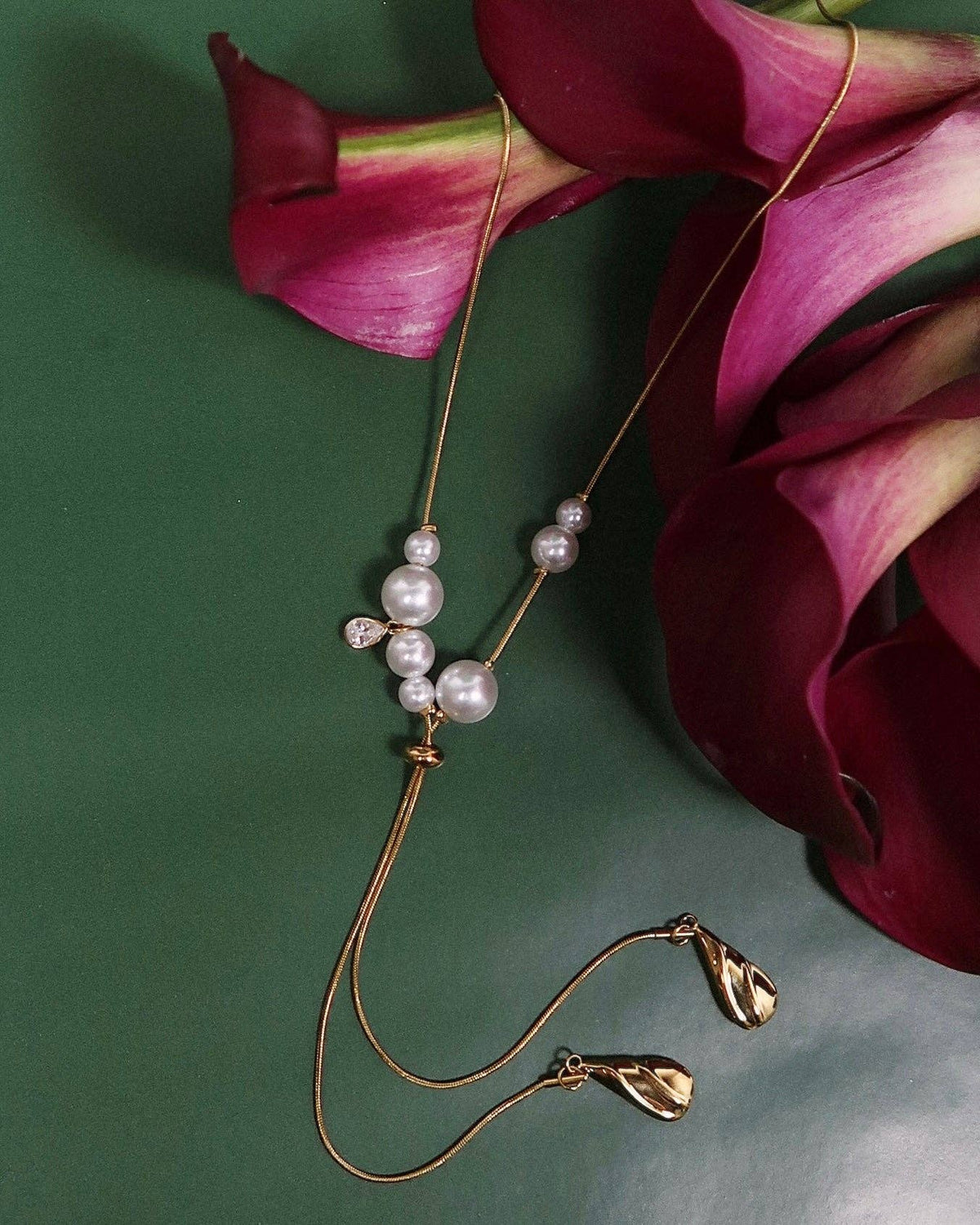Benny Bolo Pearl Necklace : Hypoallergenic and Water Resistant